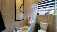 Guest Toilet - 2 square meters of property in Kempton Park AH