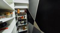 Spaces - 28 square meters of property in Kempton Park AH