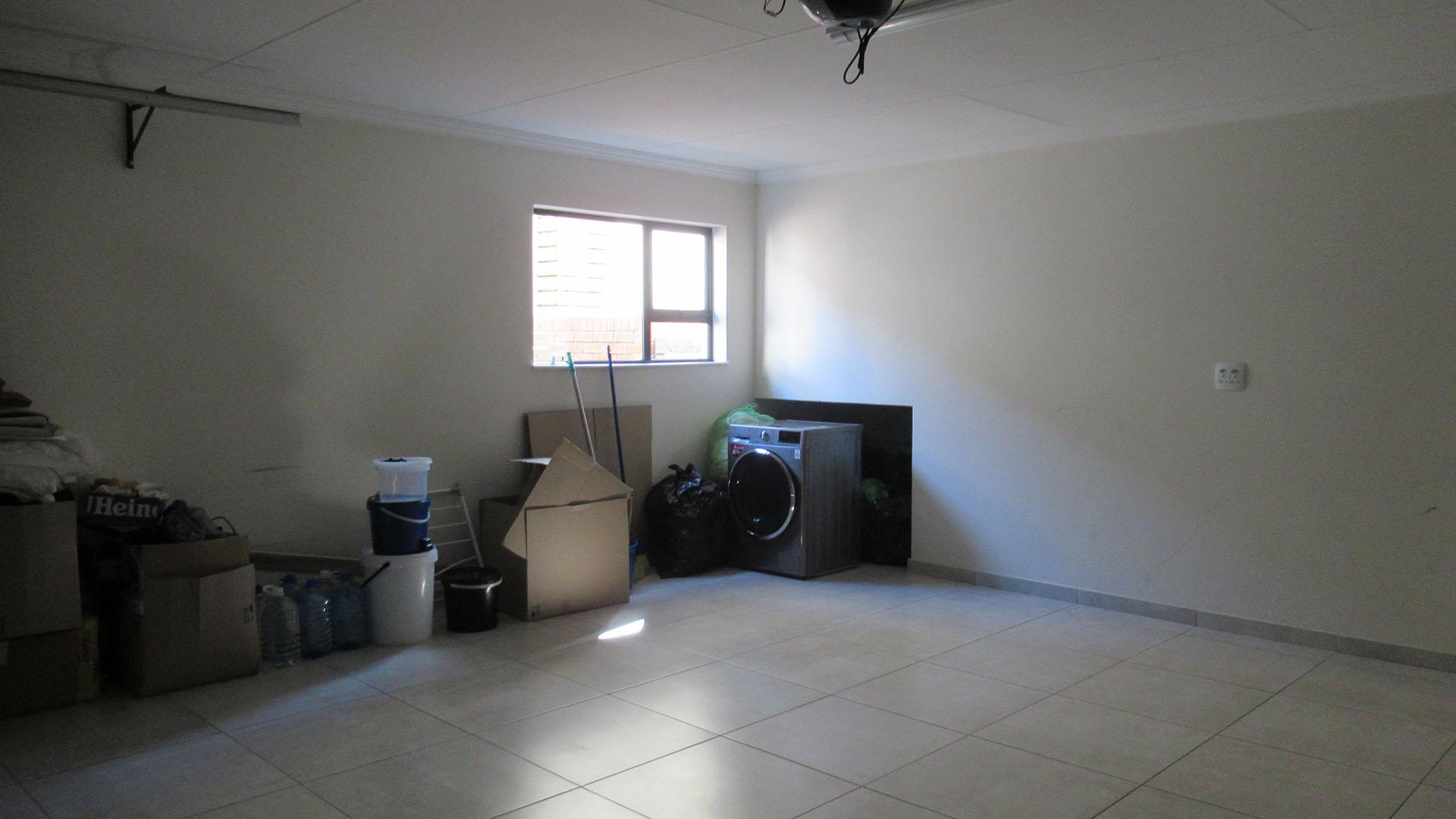 Spaces - 21 square meters of property in Amorosa