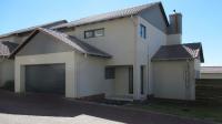 Front View of property in Amorosa