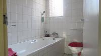 Main Bathroom - 5 square meters of property in Glen Marais
