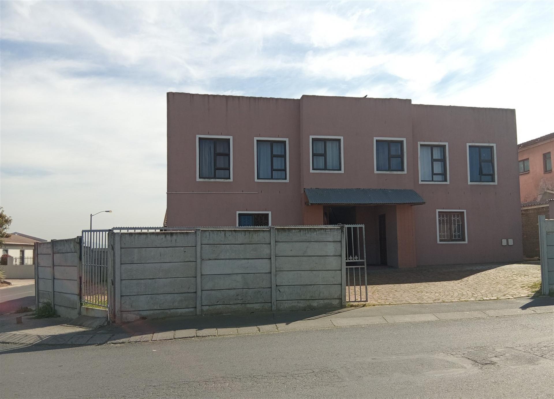 Front View of property in Blue Downs