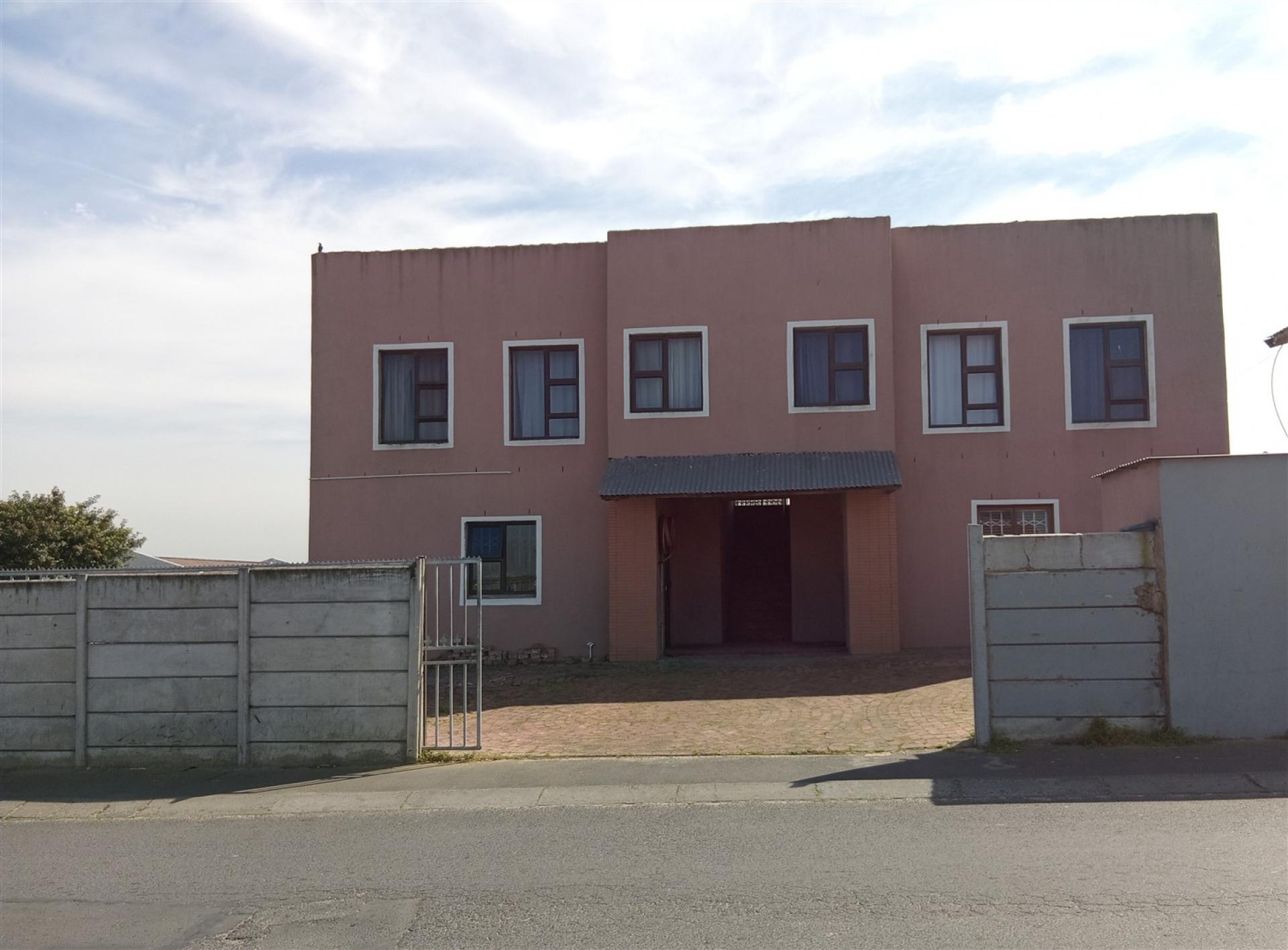Front View of property in Blue Downs