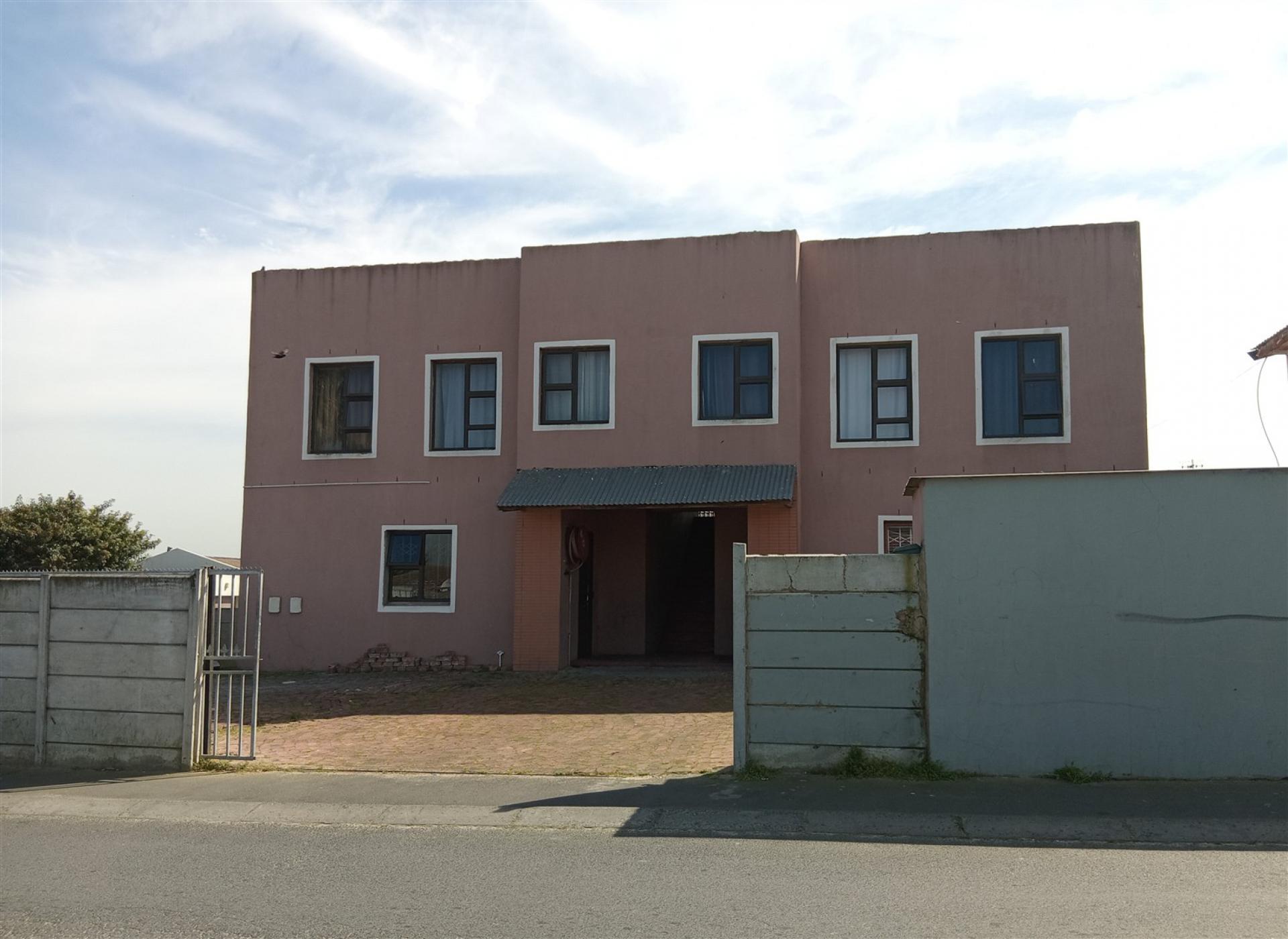 Front View of property in Blue Downs