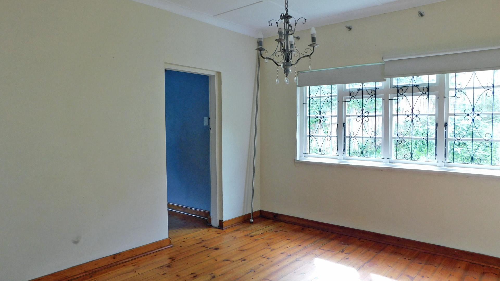 Dining Room - 15 square meters of property in Umbilo 