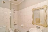 Bathroom 1 of property in Reservoir Hills KZN