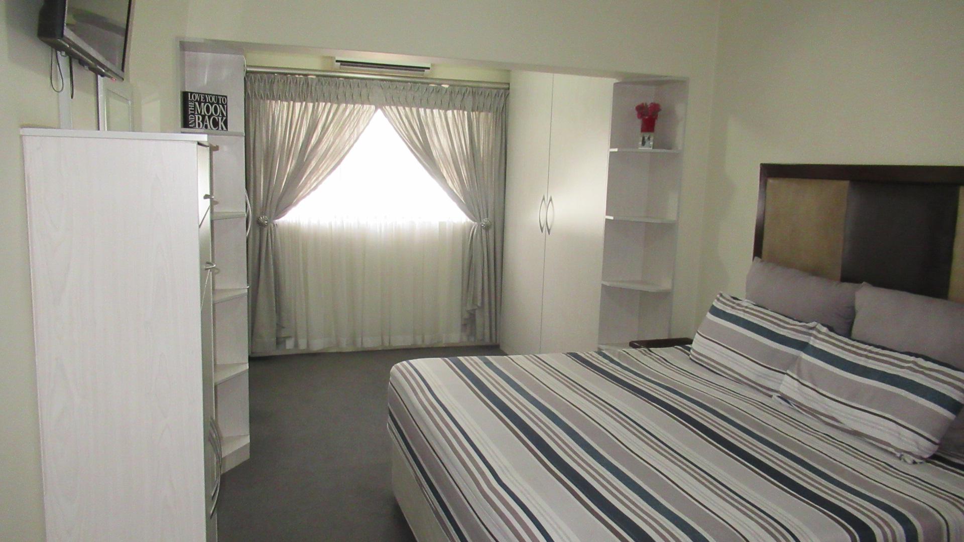 Bed Room 1 - 20 square meters of property in Parkdene (JHB)