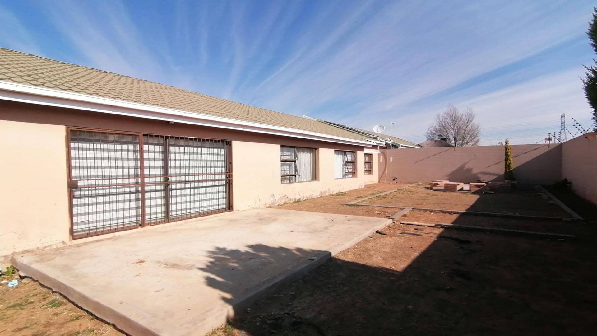 Front View of property in Bloemfontein