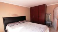 Bed Room 1 of property in Bloemfontein