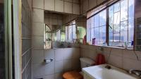 Main Bathroom - 5 square meters of property in Esther Park