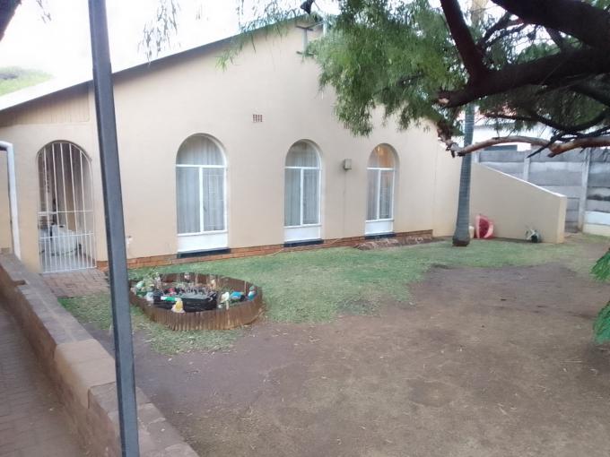 5 Bedroom House for Sale For Sale in Pretoria North - MR591777
