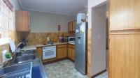 Kitchen - 14 square meters of property in Bergbron