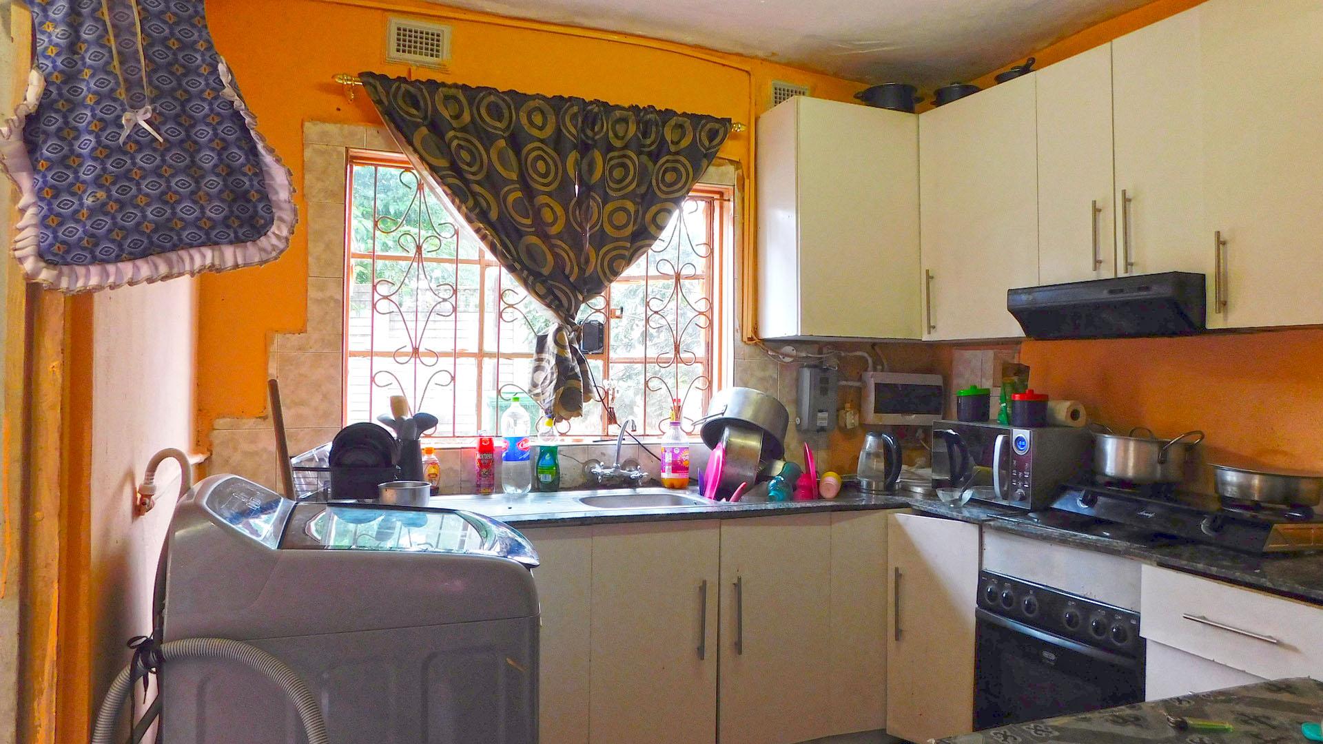 Kitchen - 19 square meters of property in Moorton