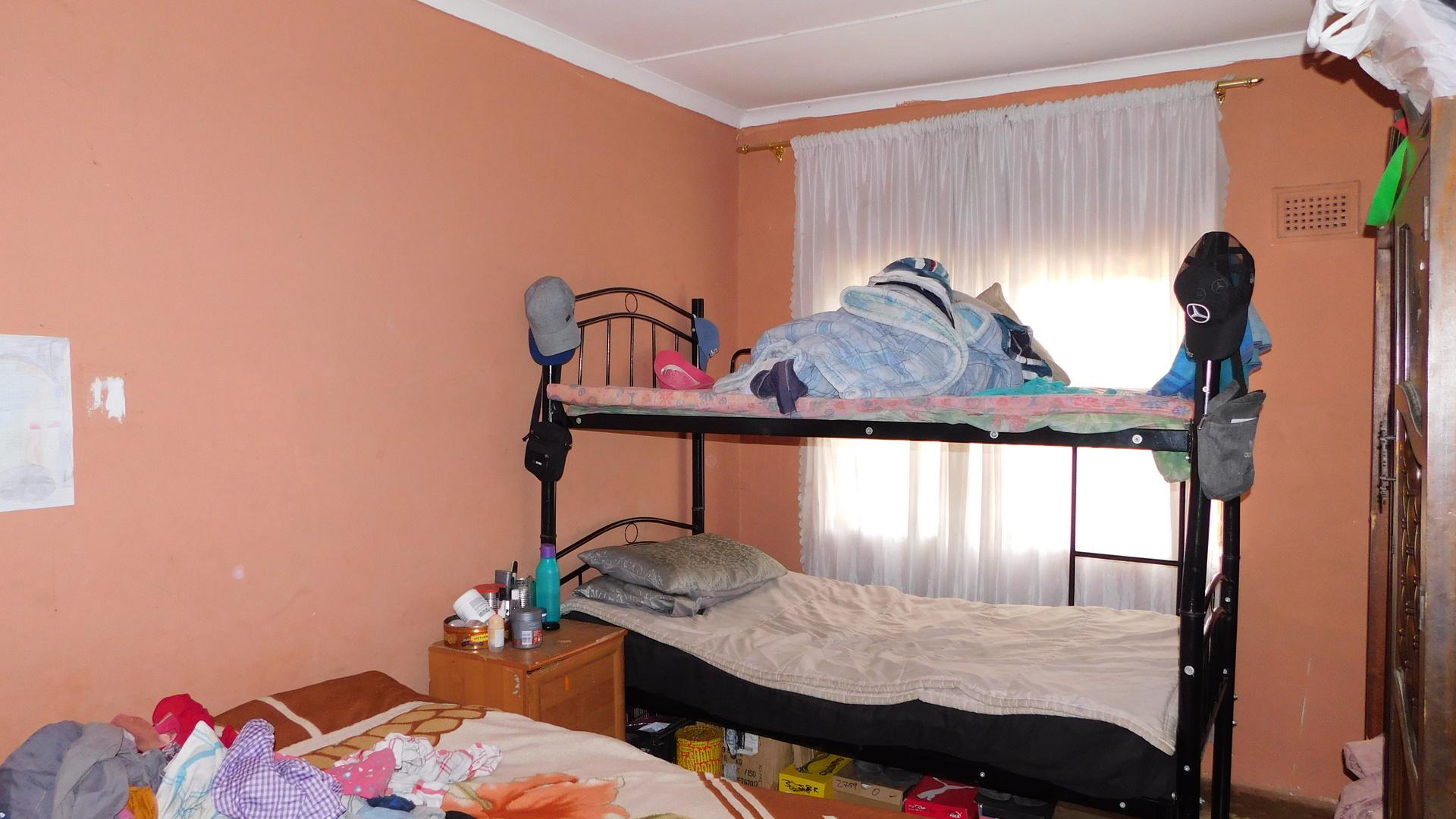 Main Bedroom - 15 square meters of property in Moorton