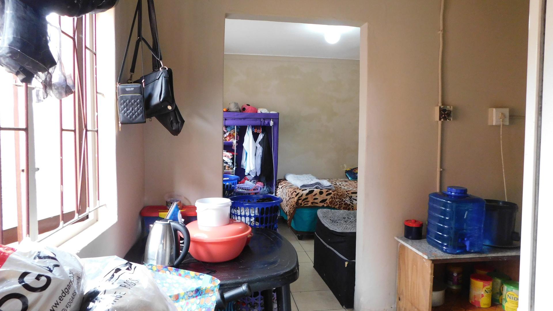 Kitchen - 19 square meters of property in Moorton