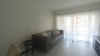 Lounges - 10 square meters of property in Maroeladal