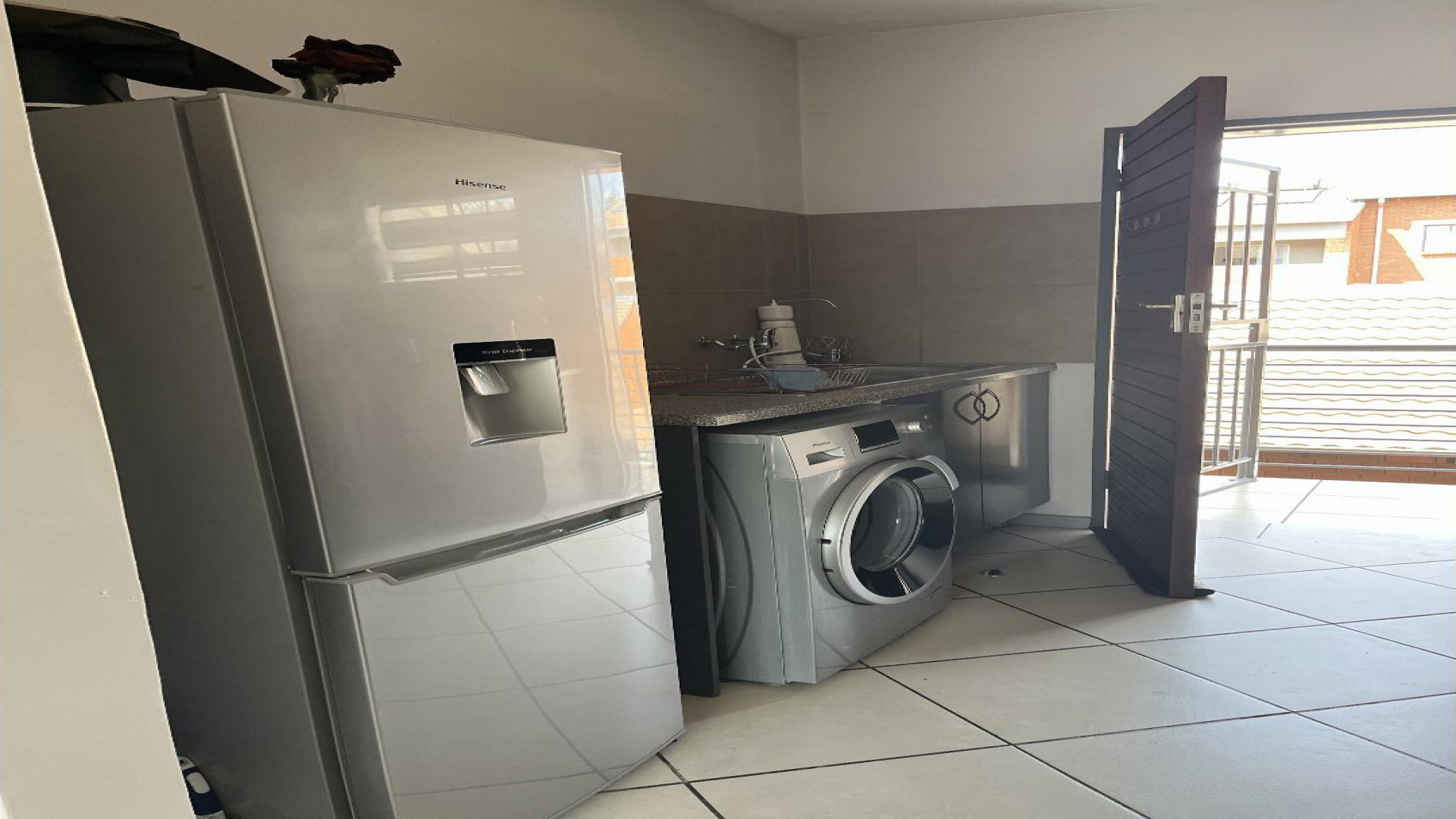 Kitchen - 10 square meters of property in Sagewood