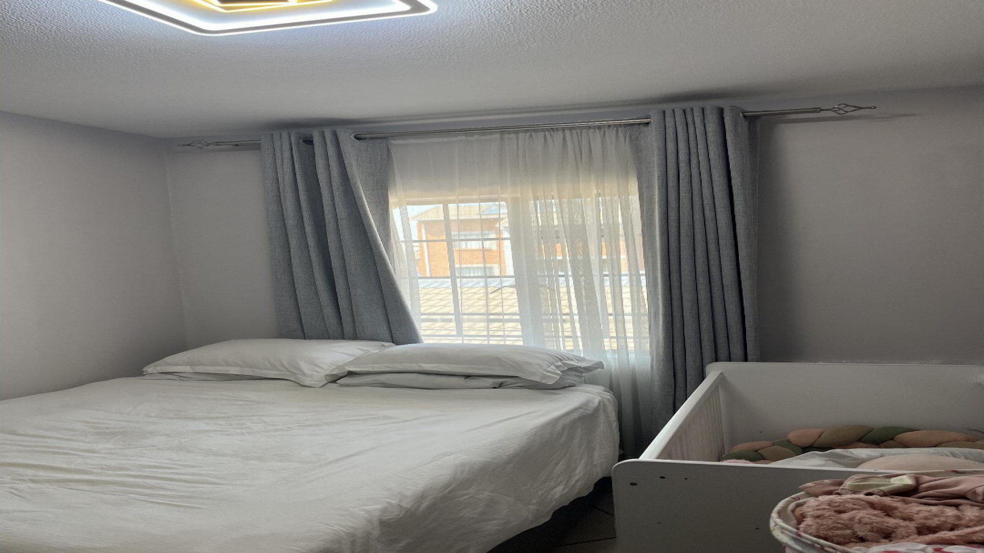 Bed Room 2 - 11 square meters of property in Sagewood