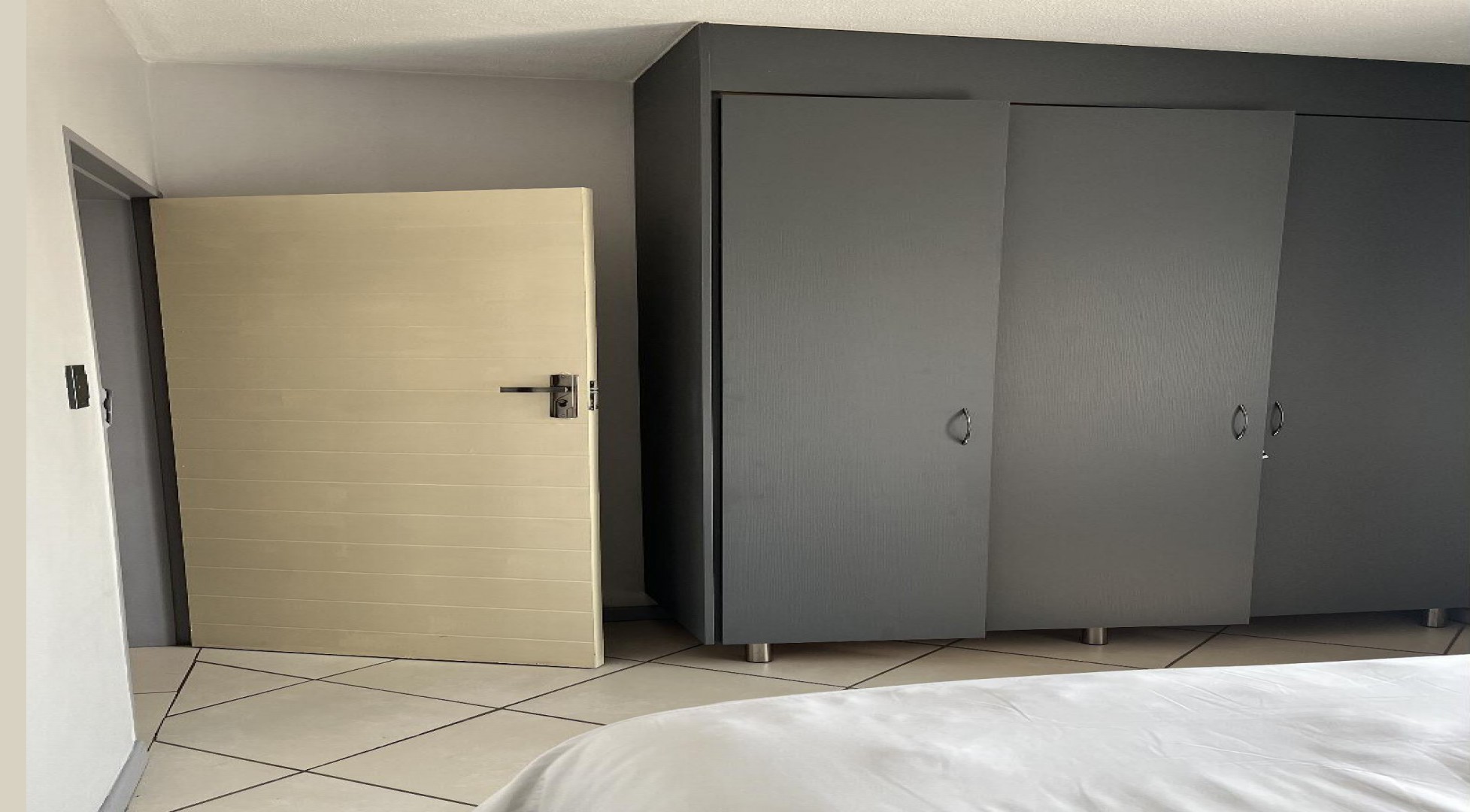 Bed Room 1 - 11 square meters of property in Sagewood