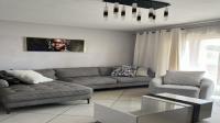 Lounges - 16 square meters of property in Sagewood