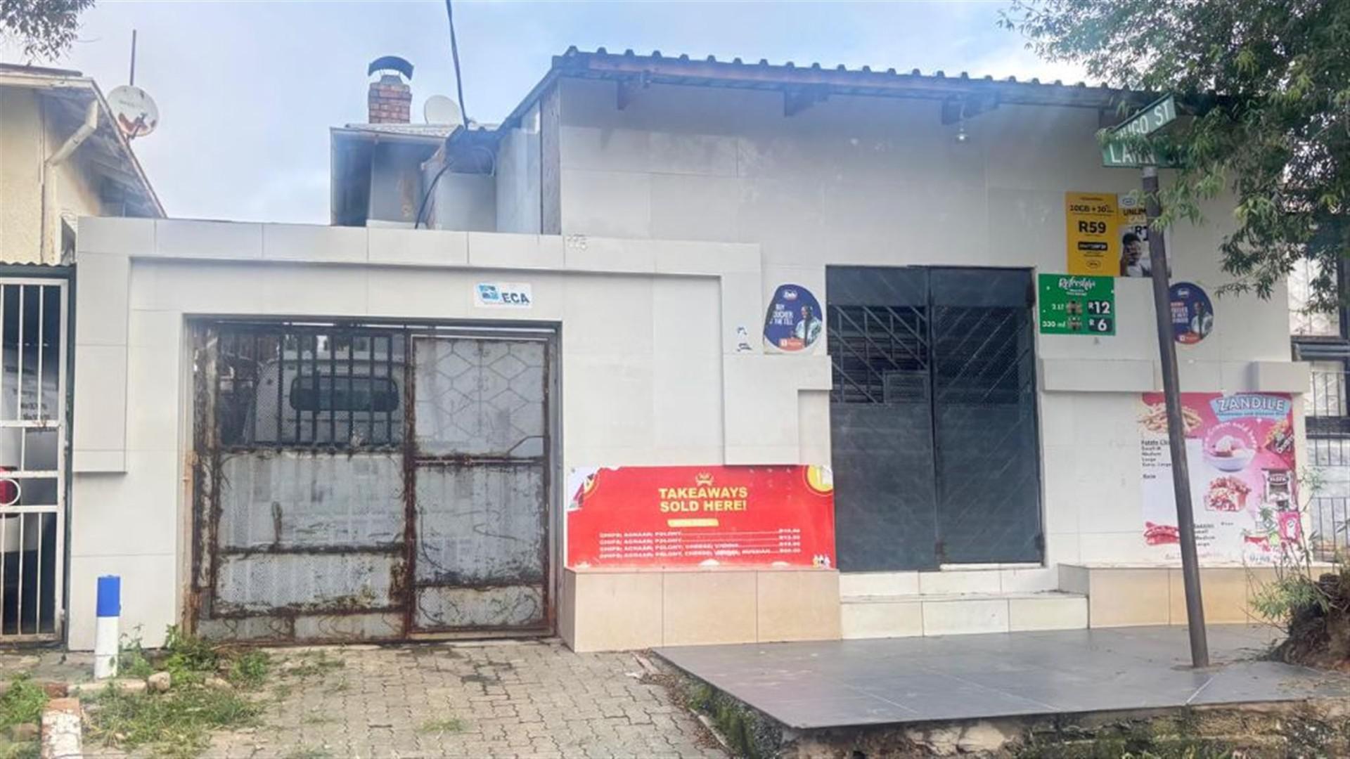 Front View of property in Rosettenville