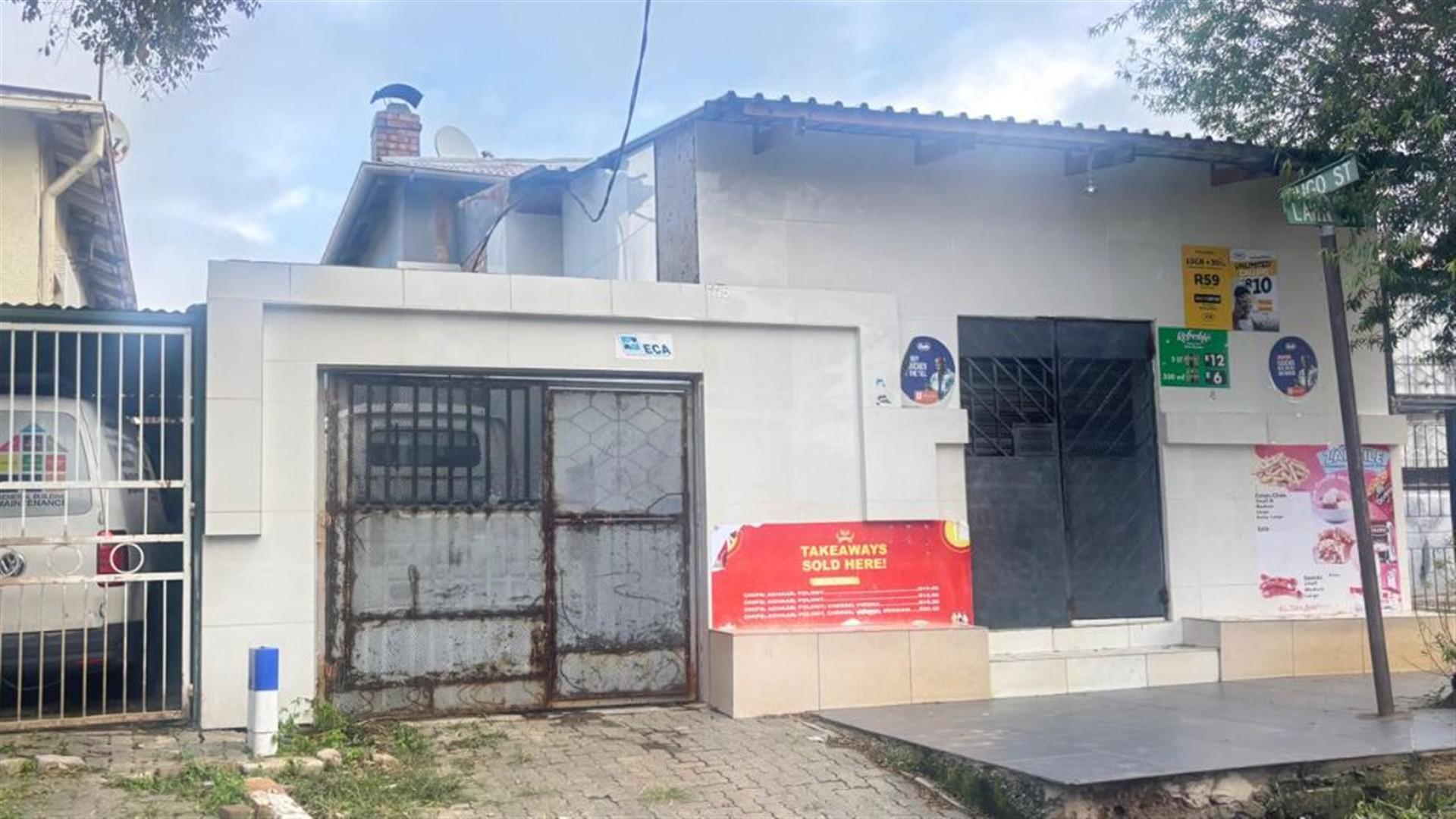 Front View of property in Rosettenville
