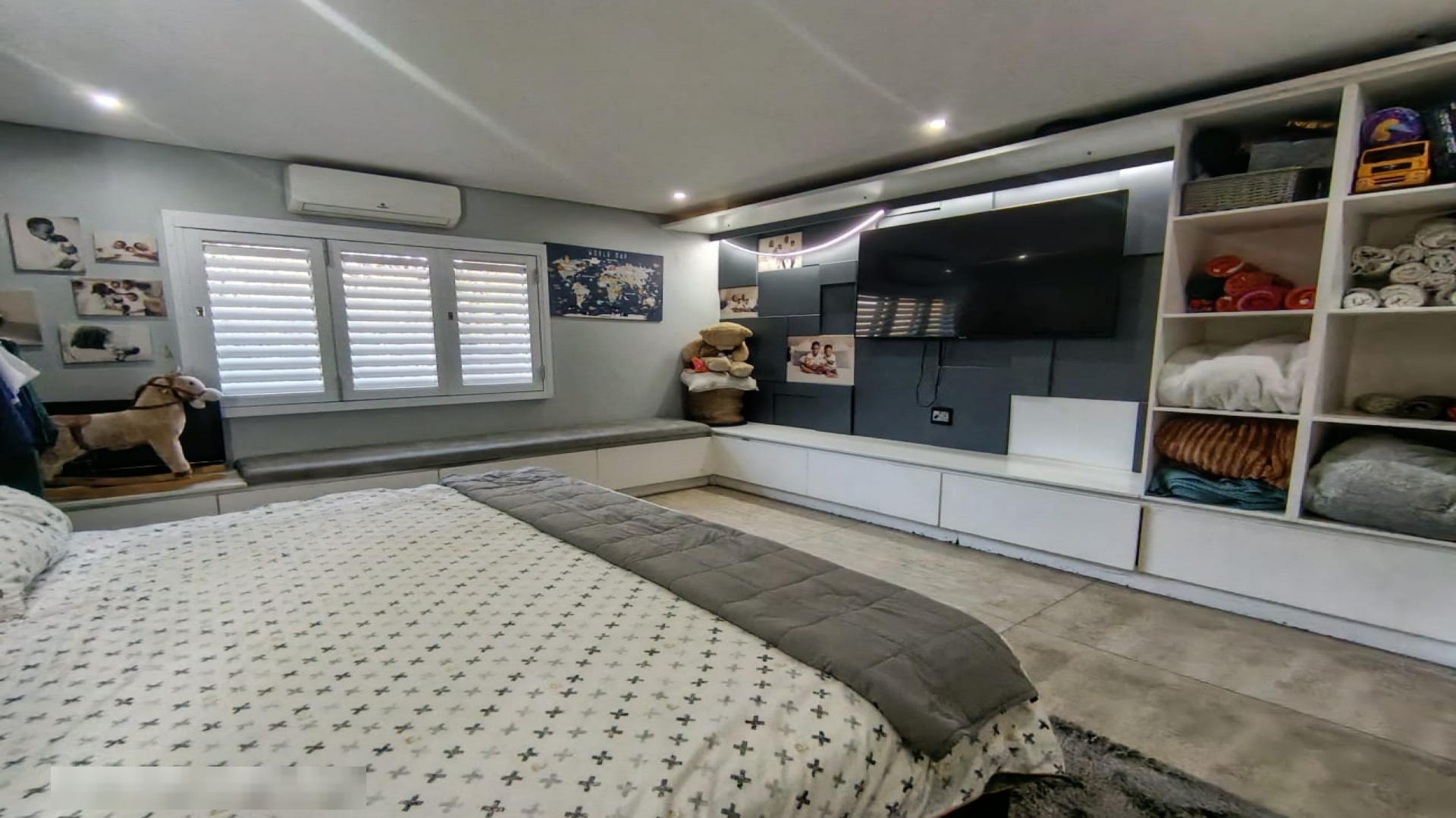 Bed Room 3 of property in Escombe 