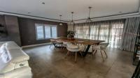 Dining Room of property in Escombe 