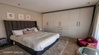 Bed Room 1 of property in Escombe 