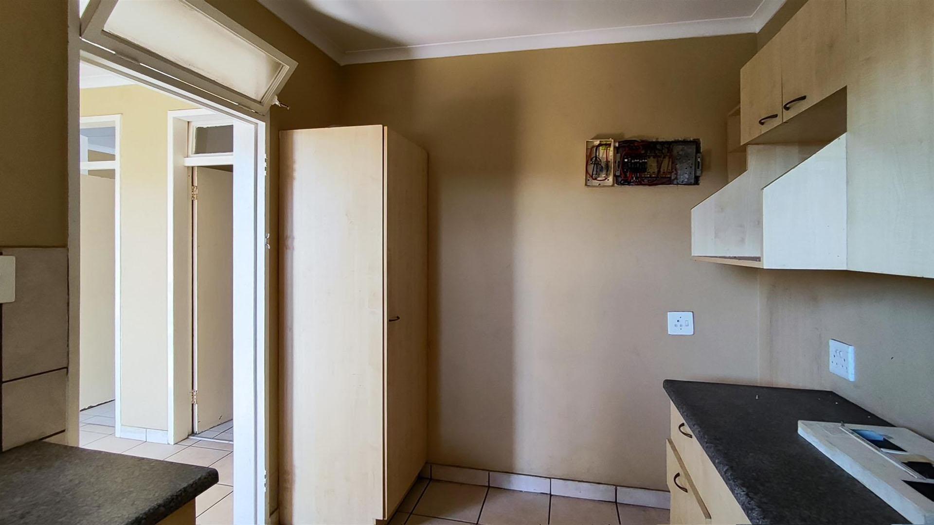 Kitchen - 9 square meters of property in Vanderbijlpark