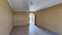Lounges - 25 square meters of property in Vanderbijlpark