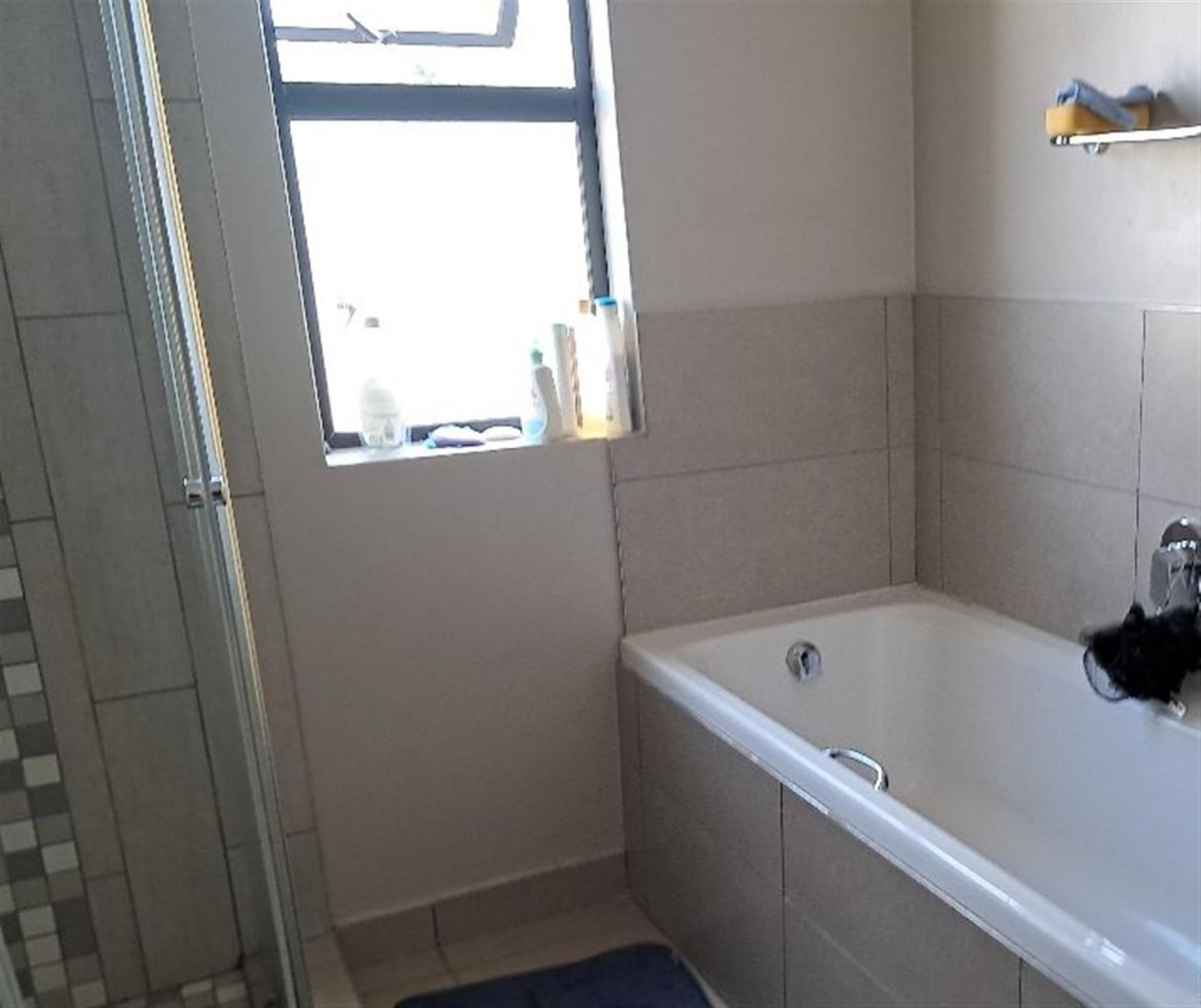 Bathroom 1 of property in Equestria