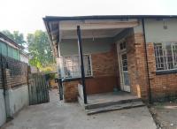 Front View of property in Bezuidenhout Valley