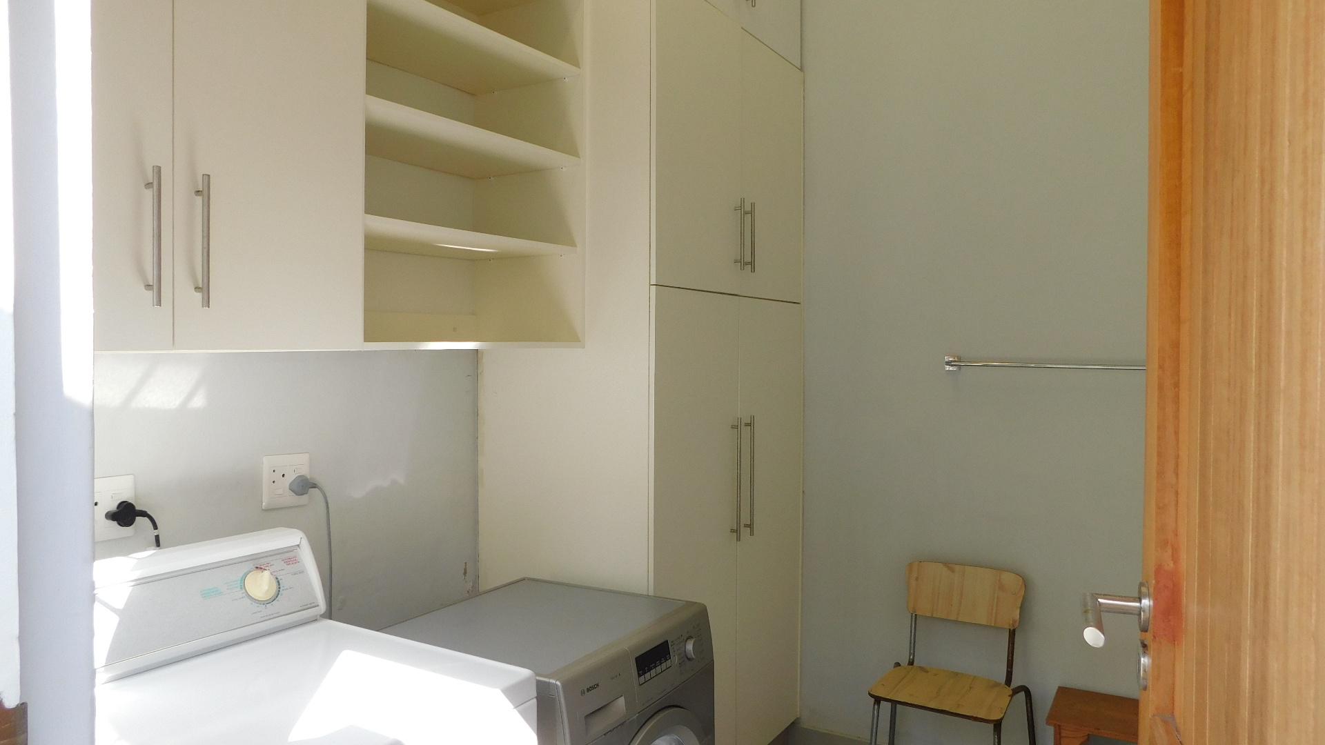 Scullery - 8 square meters of property in Ballitoville