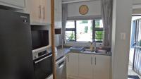 Kitchen - 20 square meters of property in Ballitoville
