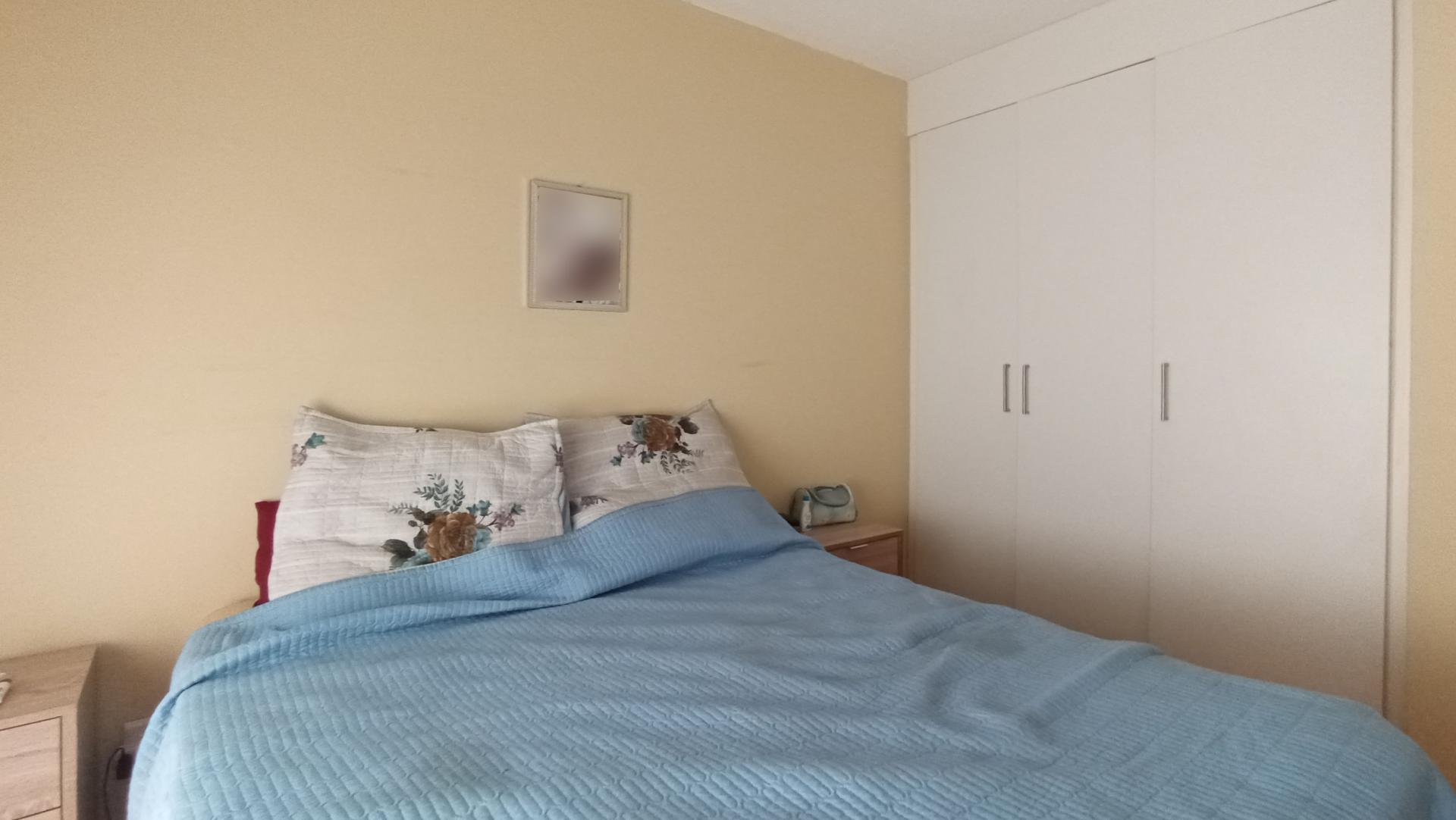 Main Bedroom - 10 square meters of property in Lone Hill