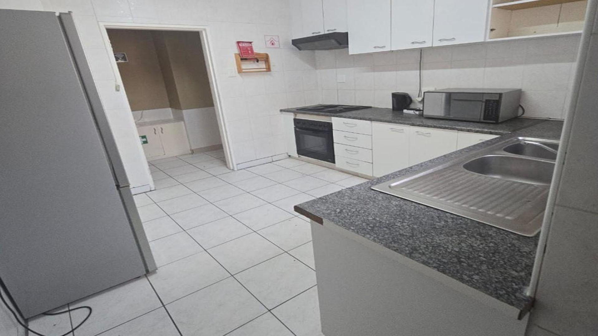 Kitchen of property in Humewood 