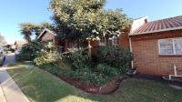Front View of property in Clubview