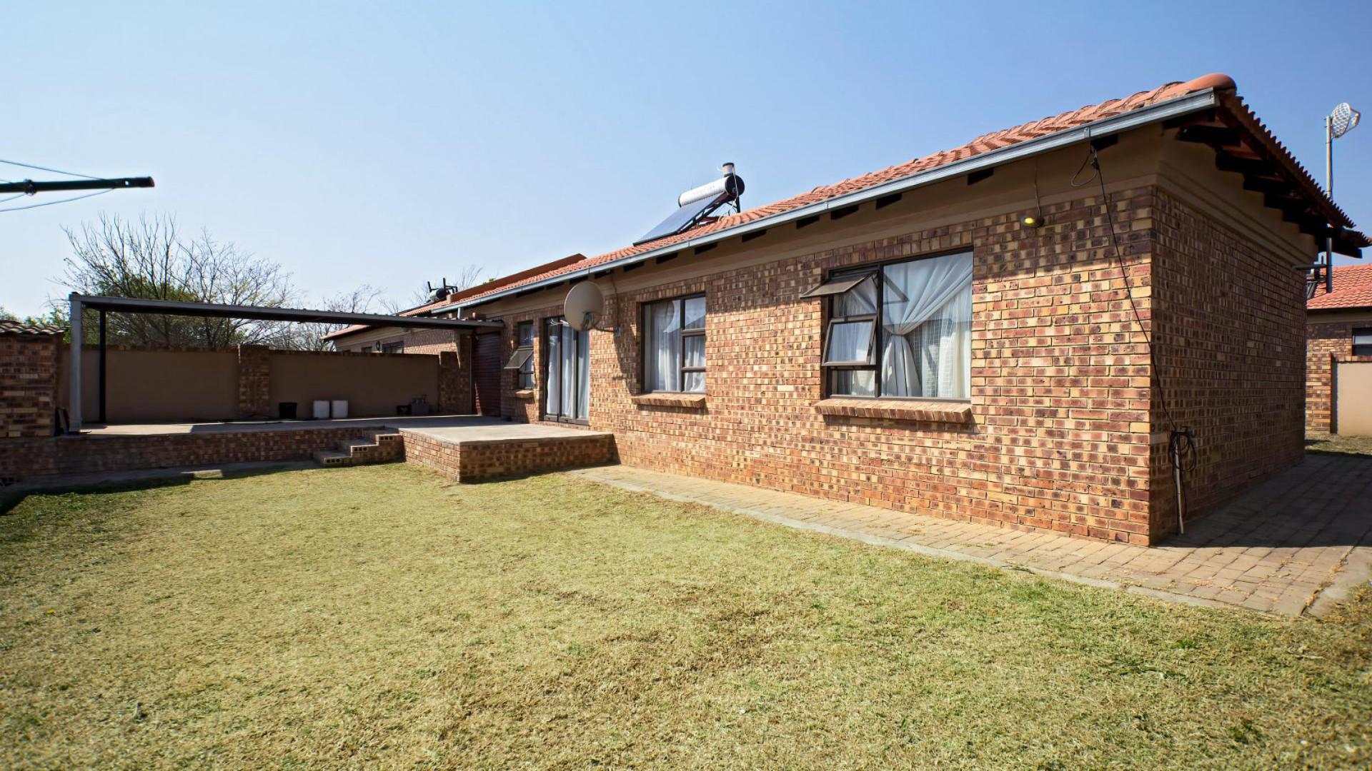 Backyard of property in Ermelo