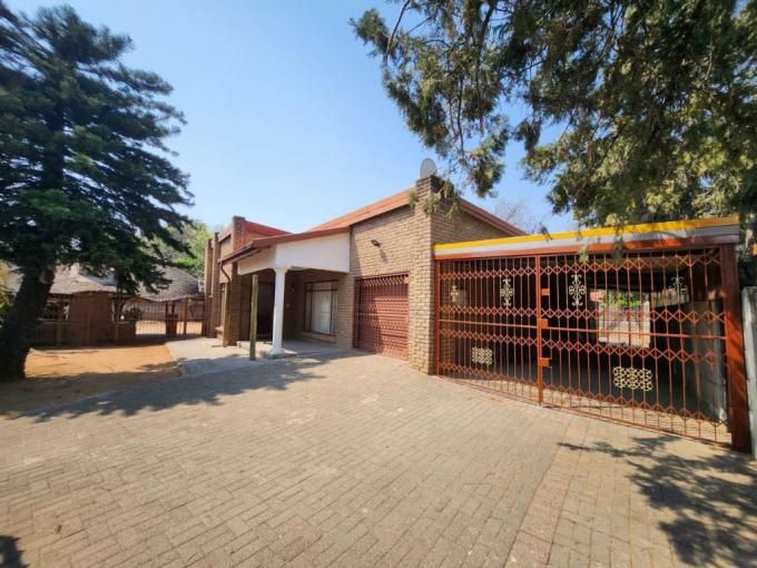 4 Bedroom House for Sale For Sale in Rustenburg - MR592286