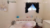 Main Bathroom - 6 square meters of property in Moorton