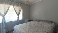 Bed Room 1 - 14 square meters of property in Malanshof