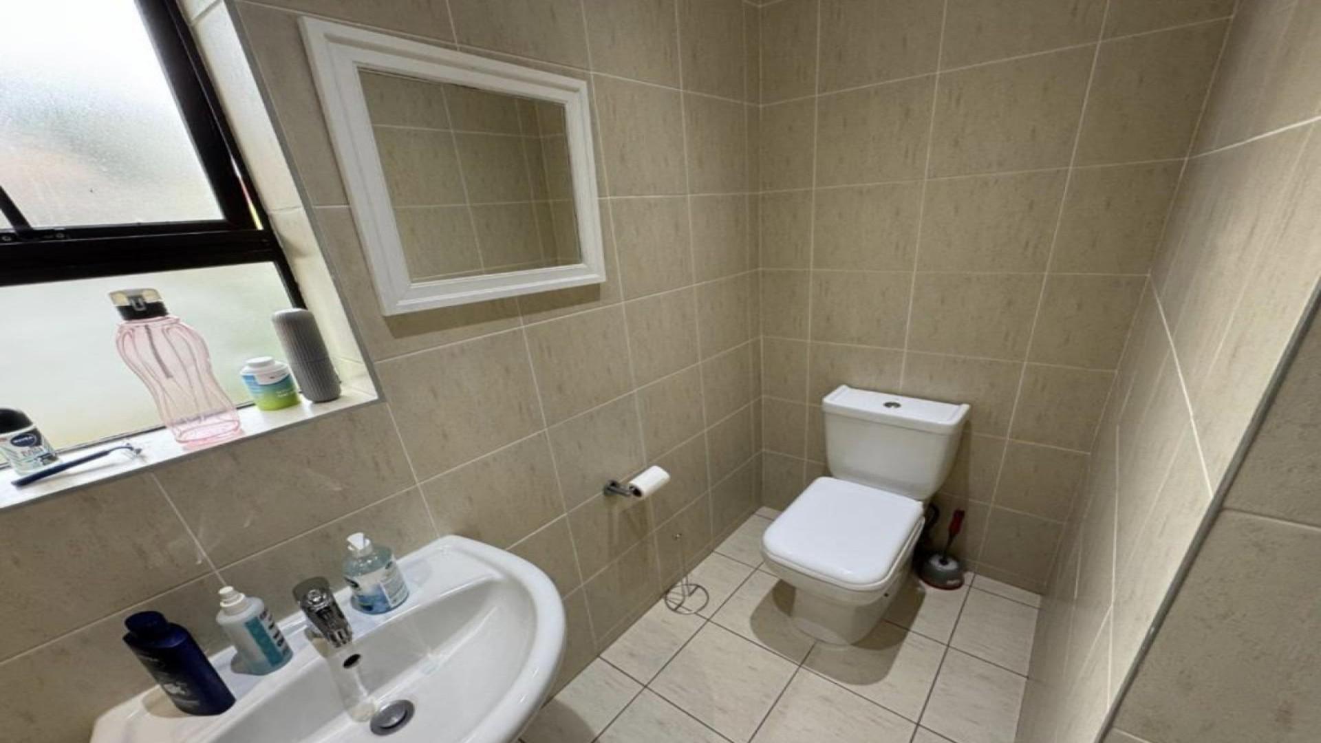 Bathroom 2 of property in Kharwastan