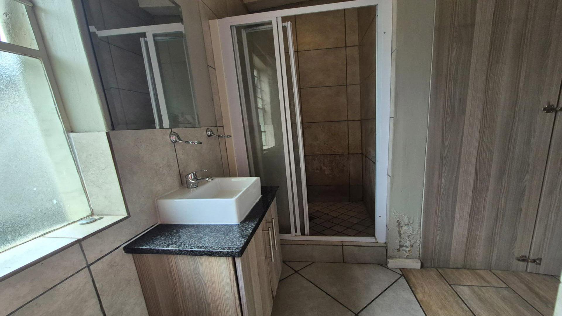 Bathroom 2 of property in Albertsdal