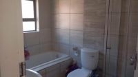 Bathroom 2 of property in Terra Nova