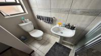 Bathroom 1 of property in Terra Nova