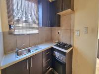 Kitchen of property in Sagewood