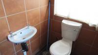 Bathroom 1 - 8 square meters of property in Hurst Hill