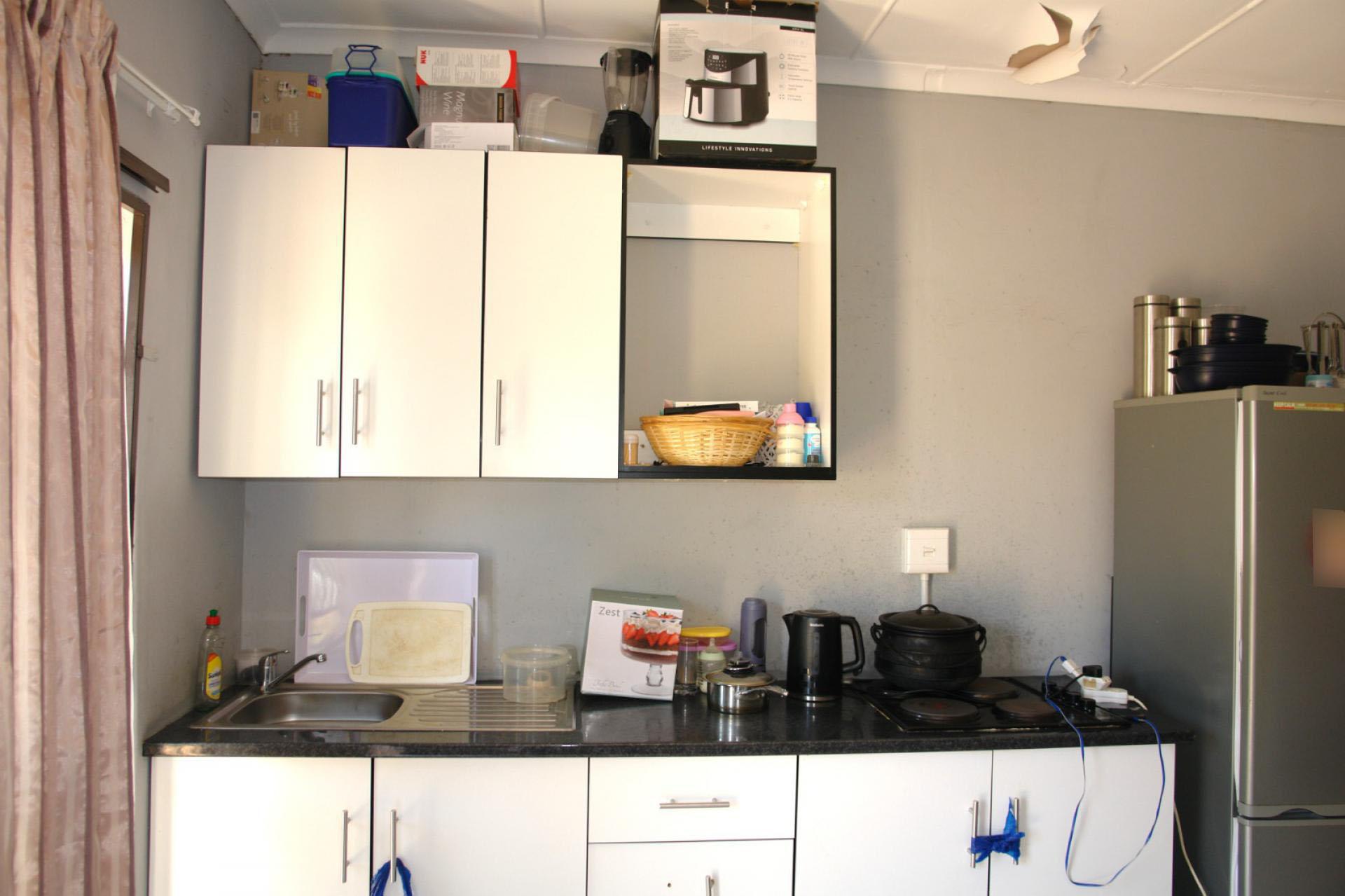 Kitchen of property in Riviera