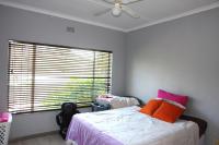 Bed Room 1 of property in Riviera
